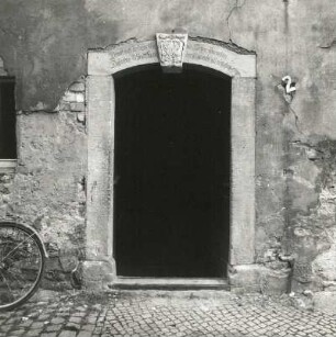 Oberlungwitz, Neue Welt 2. Bauerngut. Wohnstallhaus (1522, 1592, 1781). Hauseingang