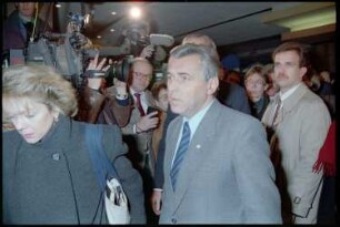 Fotografie: Besuch von US-Außenminister James Baker in West-Berlin