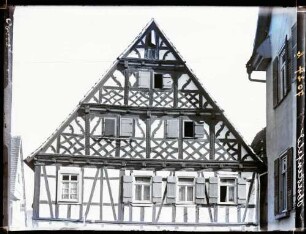 Fachwerkgiebel und -Haus