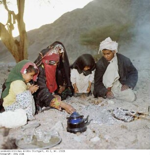 Familie am Feuer - Sinai - Familie Salem