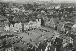 Rostock, Neuer Markt : Rostock. Neuer Markt mit Rathaus. Blick vom Turm der Marienkirche nach Südosten