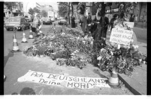 Kleinbildnegative: Unfallstelle, Gedenkort, Klaus-Jürgen Rattay, 1981