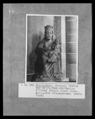 Thronende Muttergottes
