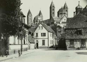Speyer, Dom : Speyer. Domkirche St. Maria und St. Stephan. Außenansicht im Stadtbild von Südwesten