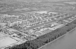 Karlsruhe: Erdöllager und Raffinerien