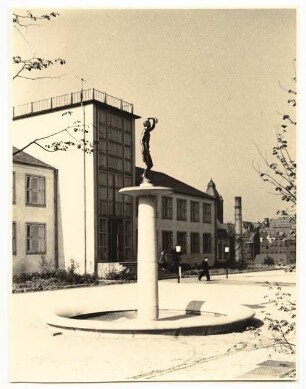 Technische Hochschule Dresden Schwachstrominstitut: Brunnen