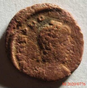 Römische Münze, Nominal Halbcentenionalis, Prägeherr Theodosius I., Prägeort nicht bestimmbar, Original