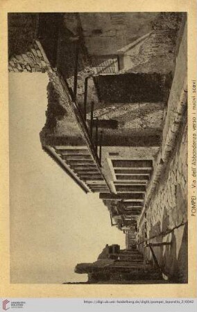 Pompei – Via dell’Abbondanza verso i nuovi scavi – Via dell’Abbondanza en direction des nouvelles excavations – The Street of Abundance Looking Towards the New Excavations – « Via dell’Abbondanza » zu den neuen Ausgrabungen – Via dell’Abbondanza hacia nuevas excavaciones
