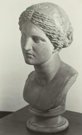 Kopf der Aphrodite von Arles