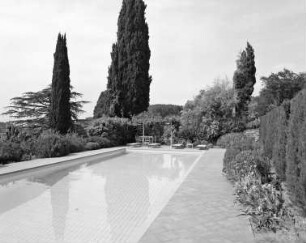 Schwimmbecken