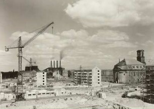 Dresden. Blick von einem Neubau der Seevorstadt nach Nordwesten zu Kraftwerk Mitte und Annenkirche