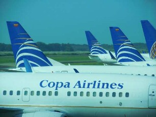 Flughafen Panama-City - Copa Jets auf dem Vorfeld : Flugzeuge der panamaischen Gesellschaft Copa stehen auf dem Vorfeld, aufgenommen am 16. September 2011 am Internationalen Flughafen Tocumen in Panama-City
