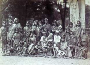Hindufrauen mit Kindern niederer Klasse, Bombay