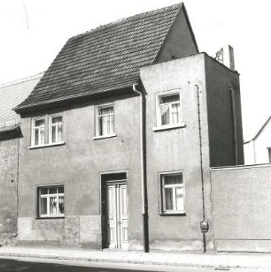 Pegau, Mühlgasse 9. Wohnhaus (um 1820). Straßenansicht