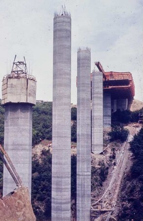Elzbach-Talbrücke (südl. Mayen)