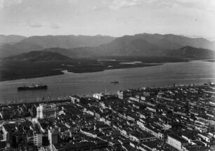 Stadt an der Küste : Blick auf Santos