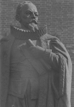 Stralsund. Lambert Steinwich, Denkmal am Wulflamufer von Wilhelm Jacobi
