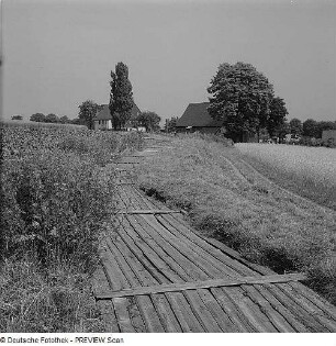 Freiberger Revier: Kunstgraben - Silbergraben - bei Großhartmannsdorf, Ortsausgang Richtung Freiberg (16. Jh)