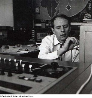 Portraitserie Karlheinz Stockhausen : Karlheinz Stockhausen (1928-2007; Komponist). Aufnahme im Studio für elektronische Musik des Westdeutschen Rundfunks Köln (WDR)