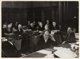Sitzung des Auswärtigen Ausschusses des neuen Reichstages, Berlin