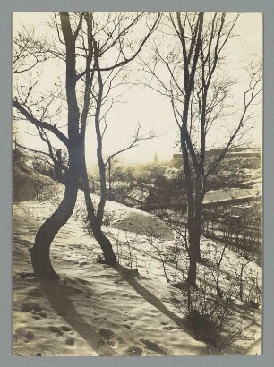 Ein sonniger Wintertag vor Glatz a. d. Neiße : Stadtansicht mit Festung von Nordosten