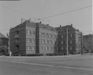 Dresden-Strehlen, Hugo-Bürkner-Straße 4. Wohnblock, Postsiedlung der Heimstättengesellschaft Sachsen GmbH (1926-1928; P. Löffler)