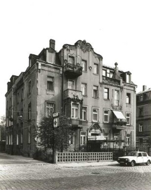 Dresden-Löbtau, Clara-Zetkin-Straße 14. Wohnhaus (um 1895/1900). Straßenansicht
