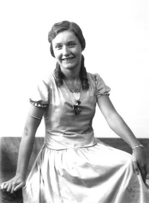 Roßwein. Mädchenportrait