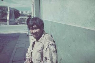 Reisefotos Mexiko. Drizaba. Straßenbild mit Bettler