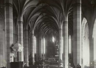 Bautzen. Simultankirche Sankt Petri, Inneres, Mittelschiff nach Osten