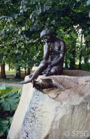 Berlin, Schlossgarten Glienicke, Milchmädchen "Laitiére".