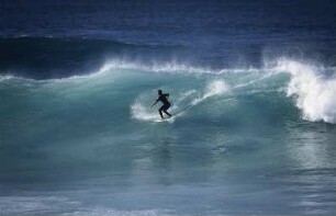 Spanien. Gran Canaria. Las Palmas. Bahia del Confital. Wellenreiter