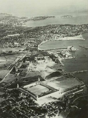 Türkei, Haidar-Pascha am Bosporus mit Bagdad-Bahnhof und größer Kaserne der Welt
