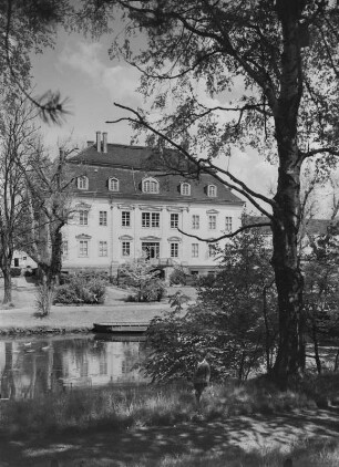 Herrenhaus oder Schloss