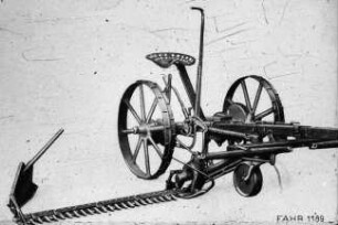 Fotografie: Mähmaschine, Fingerbalkenmähwerk, Zugtieranspannung