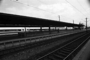 Vaihingen; Enz: ICE im Bahnhofsneubau