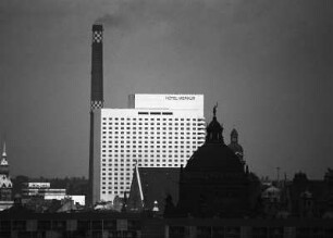 Dimitroffmuseum, Thomaskirche, Hotel Merkur und Kraftwerk Nord