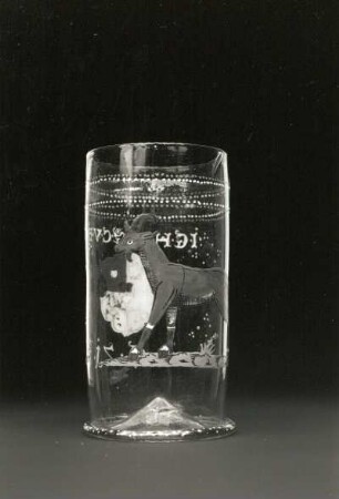 Deckelhumpen mit Darstellung eines Ziegenbocks (ohne Deckel). Sachsen, 1621. Glas, Emailmalerei, z. T. vergoldet. Dresden: Kunstgewerbemuseum (Haase, 1988, Kat. Nr. 18)