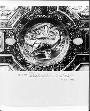 Der Hochaltar des Aachener Münsters — Pala d'Oro Ottos III. — Evangelistensymbol zwischen den Reihen: Adler