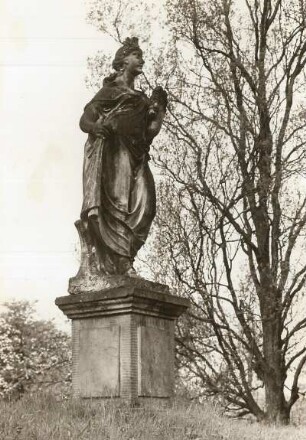 Allegorische Frauengestalt