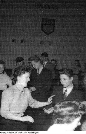 Dresden, Tanzstunde im Jugendklubhaus "Rudi Arndt", 1956