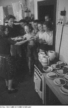 Schmiedeberg-Dönschten. Schullandheim Dönschten, Juli 1950