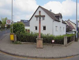 Wegekreuz; Geisenheim, Im Hähnchen
