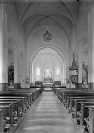 Katholische Pfarrkirche Sankt Johannes der Täufer