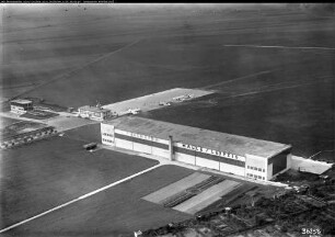 Schkeuditz (b. Halle), Flughafen Halle-Leipzig