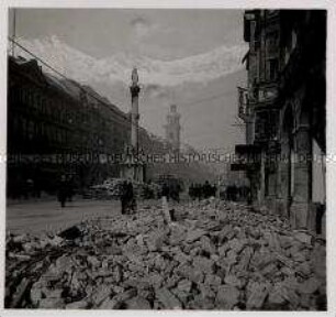 Innsbruck, Maria-Theresien-Straße, Zerstörungen