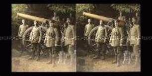 Soldaten an einem 12 cm Geschütz, Vogesen