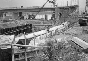 Bau der Staustufe Deizisau/Neckar