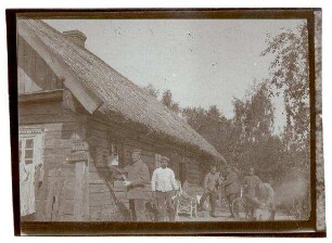 Original-Fotos (doppelt) mit Zensurvermerk 18.11.1916: Nr. 188: Beim Feldpostbriefkasten