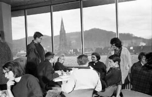 Freiburg: Neues Kolleggebäude, Dachgarten Kantine